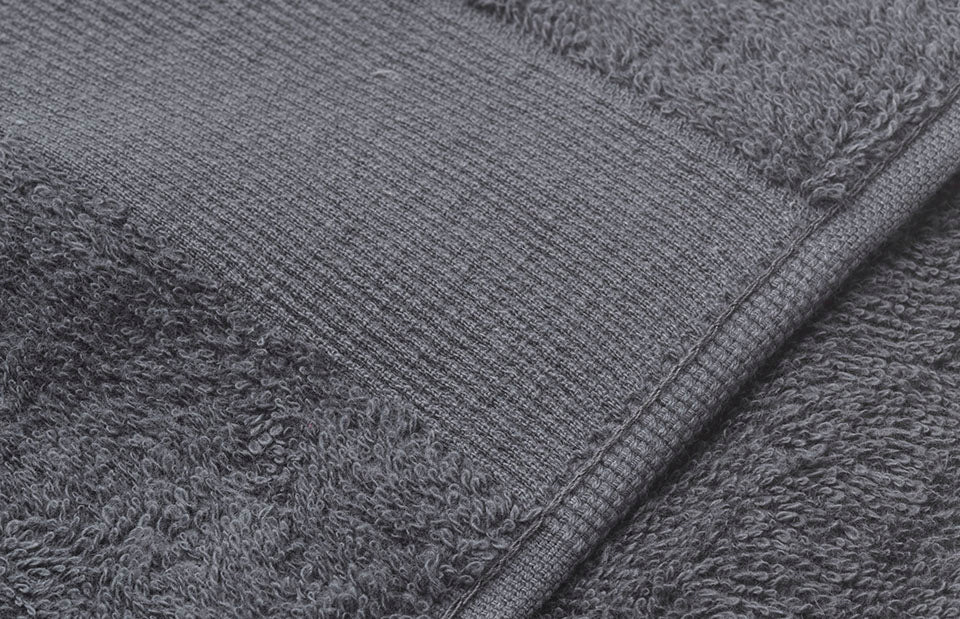 ID 0011 Badehåndklæde 70x140 detalje til broderi