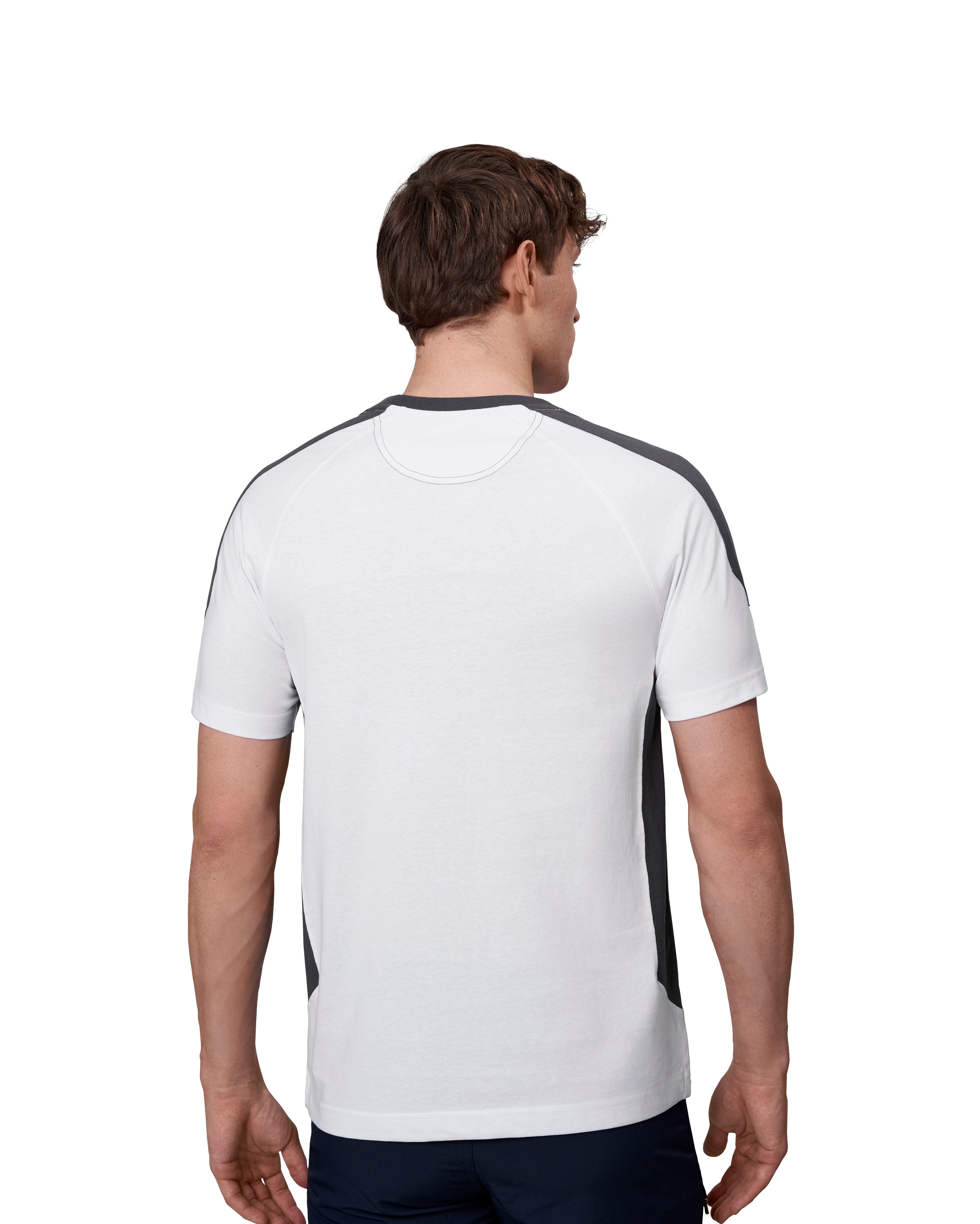 ID 0302 PRO Wear T-shirt | kontrast nærbillede med logo