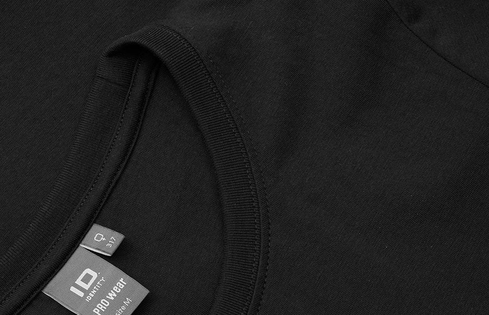 ID 0317 PRO Wear T-shirt | light | dame produktfoto med logo