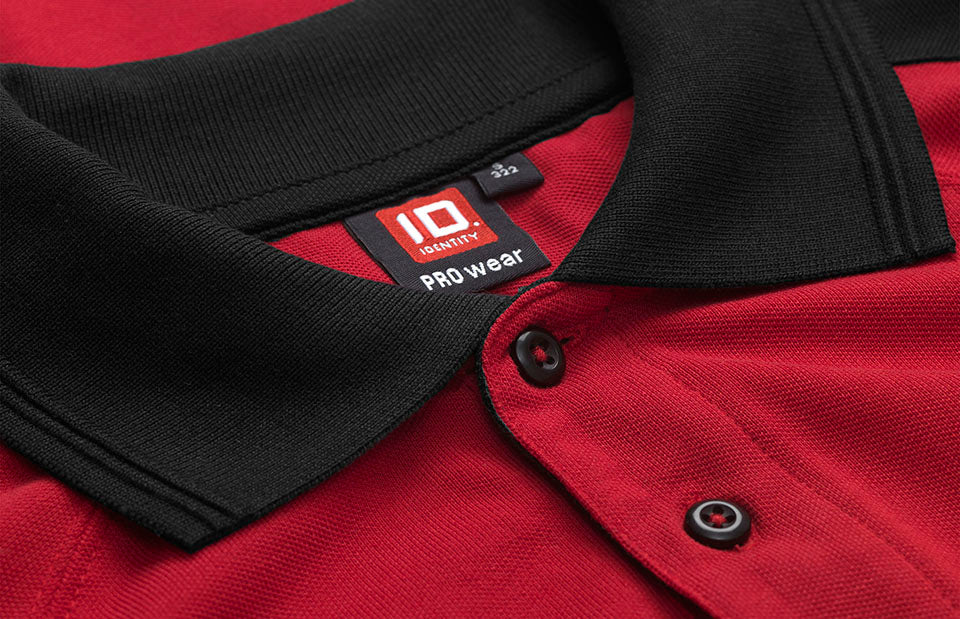 ID 0322 PRO Wear poloshirt | kontrast produktbillede til broderi