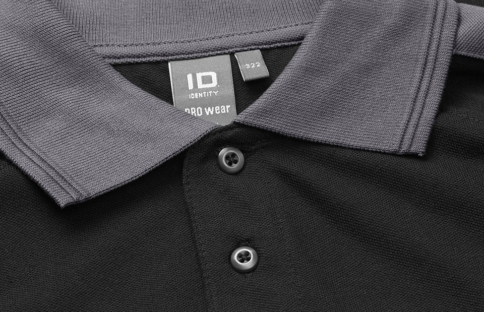 ID 0322 PRO Wear poloshirt | kontrast nærbillede med logo