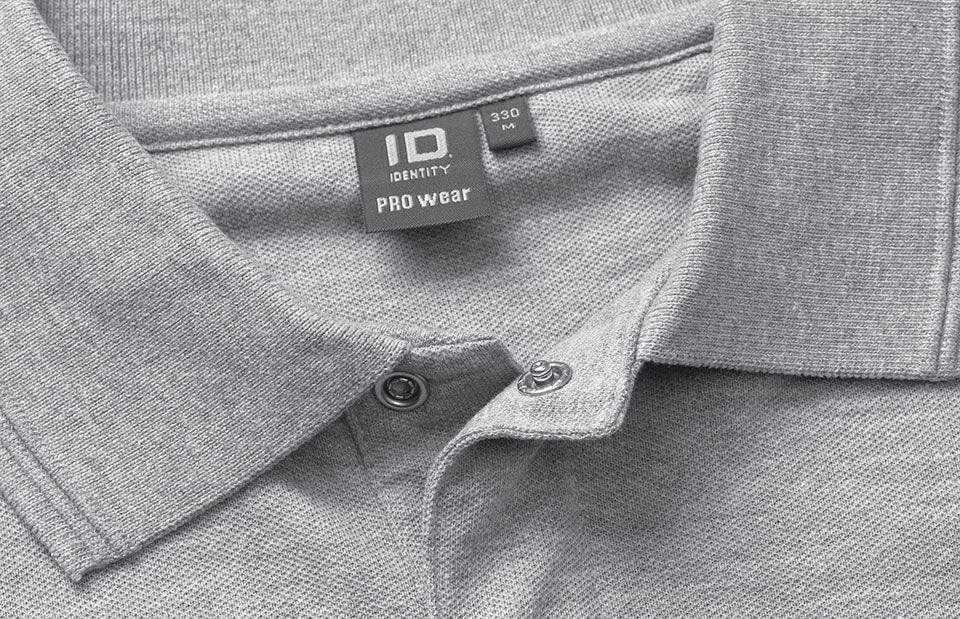 ID 0330 PRO Wear poloshirt | trykknap produktfoto til broderi