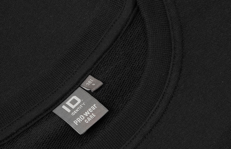 ID 0381 PRO Wear CARE sweatshirt | ubørstet | dame nærbillede med logo