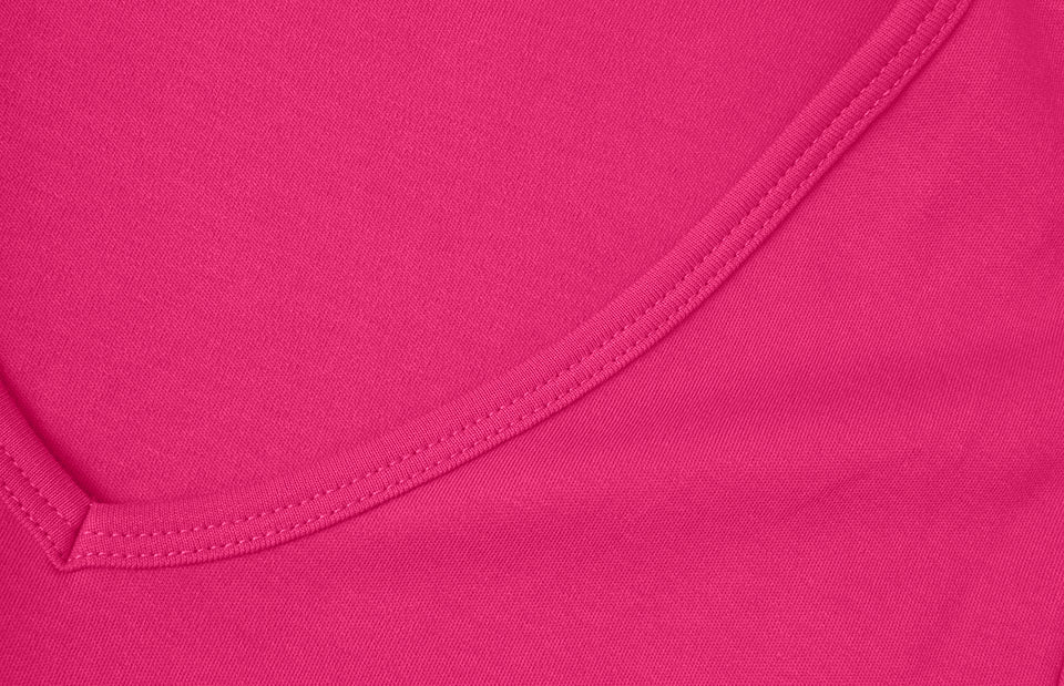 ID 0506 Interlock T-shirt | v-hals | dame detalje med logo