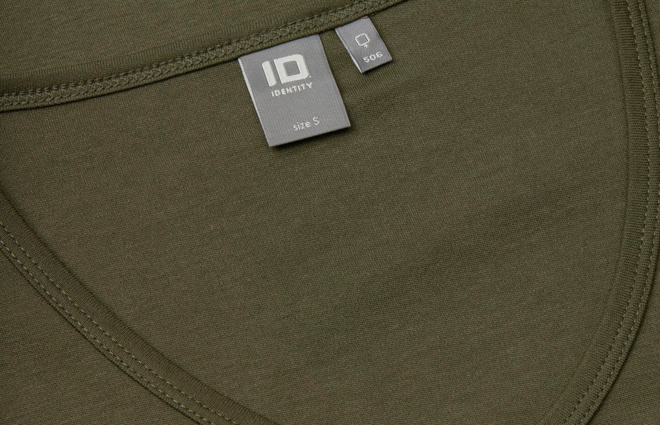 ID 0506 Interlock T-shirt | v-hals | dame materiale med logo