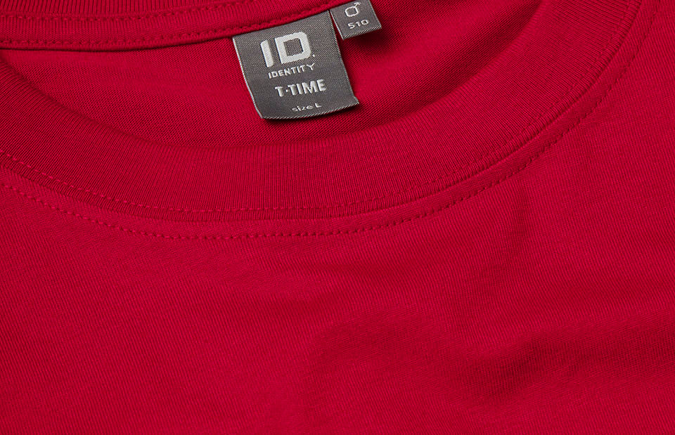 ID 0510 T-TIME® T-shirt nærbillede med logo