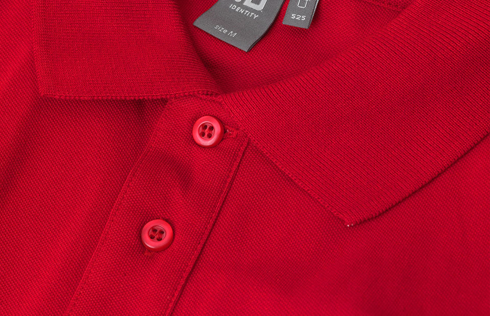 ID 0525 Poloshirt | stretch nærbillede til broderi