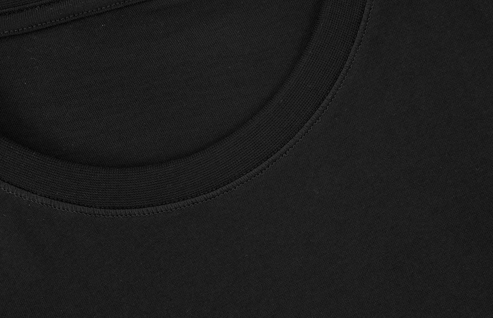 ID 0552 T-shirt | økologisk detalje med logo