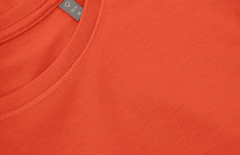 ID 0553 T-shirt | økologisk | dame produktfoto med tryk