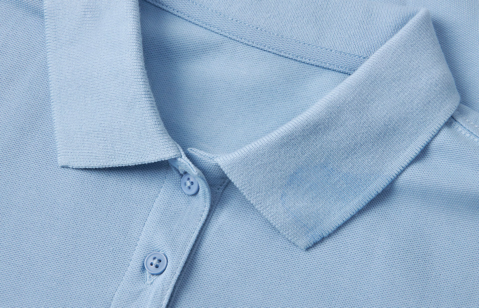 ID 0587 Poloshirt | økologisk | dame nærbillede til broderi