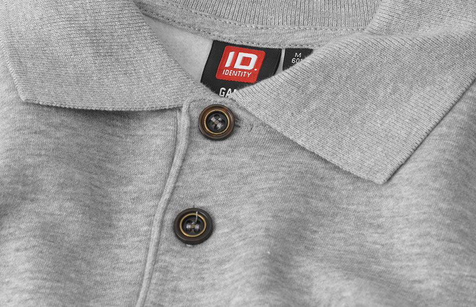 ID 0601 Polosweatshirt | klassisk detalje til broderi
