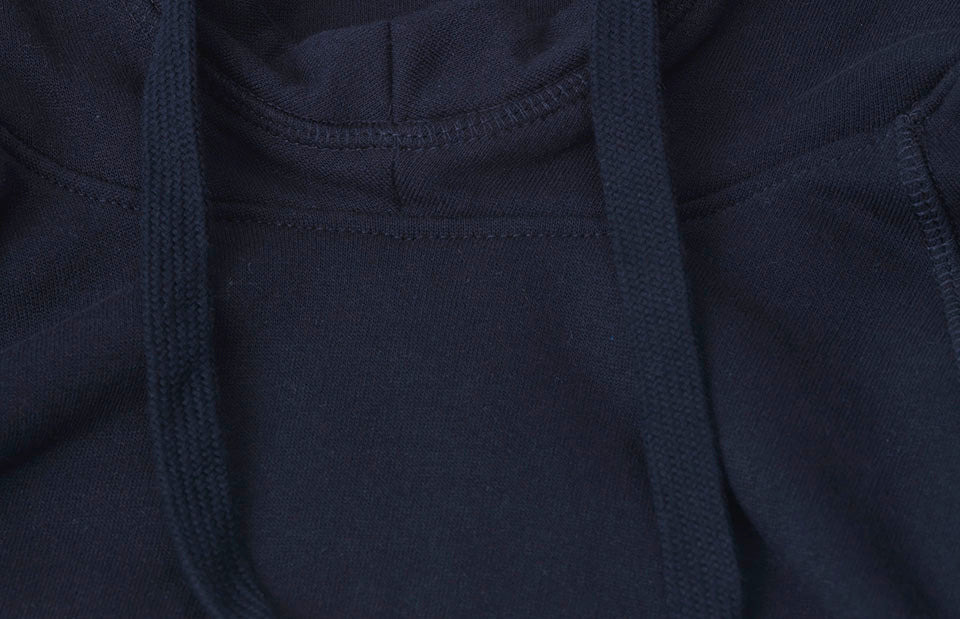 ID 0637 CORE hoodie | dame detalje med logo