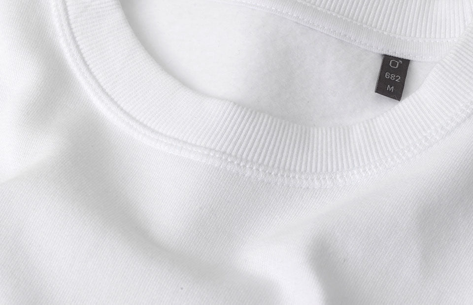 ID 0682 Sweatshirt | økologisk detalje til broderi