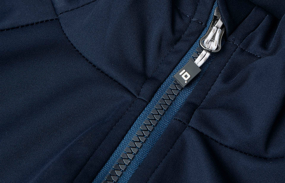 ID 0837 Softshell jakke | letvægt | dame produktfoto med logo