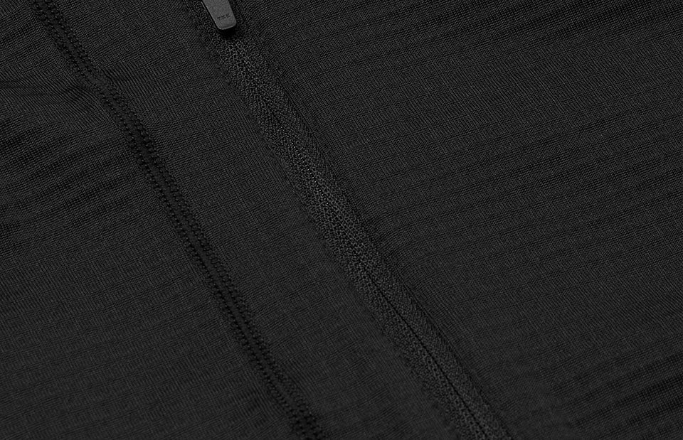 ID 0840 Cardigan | stretch komfort nærbillede med logo