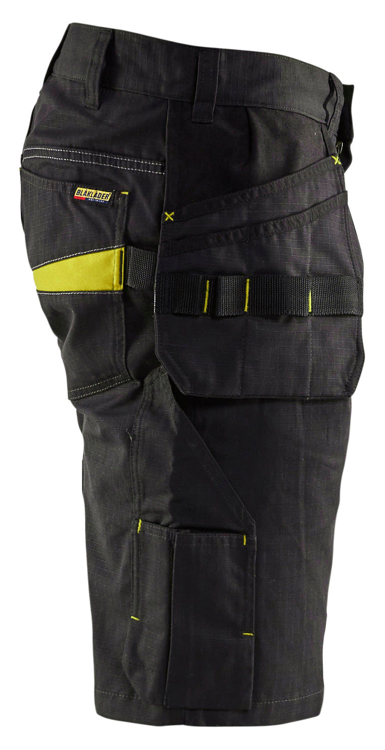 Blåkläder 1494 Serviceshorts med Værktøjslommer nærbillede til broderi