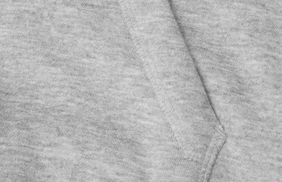 ID 40636 CORE hoodie | børn detalje til broderi