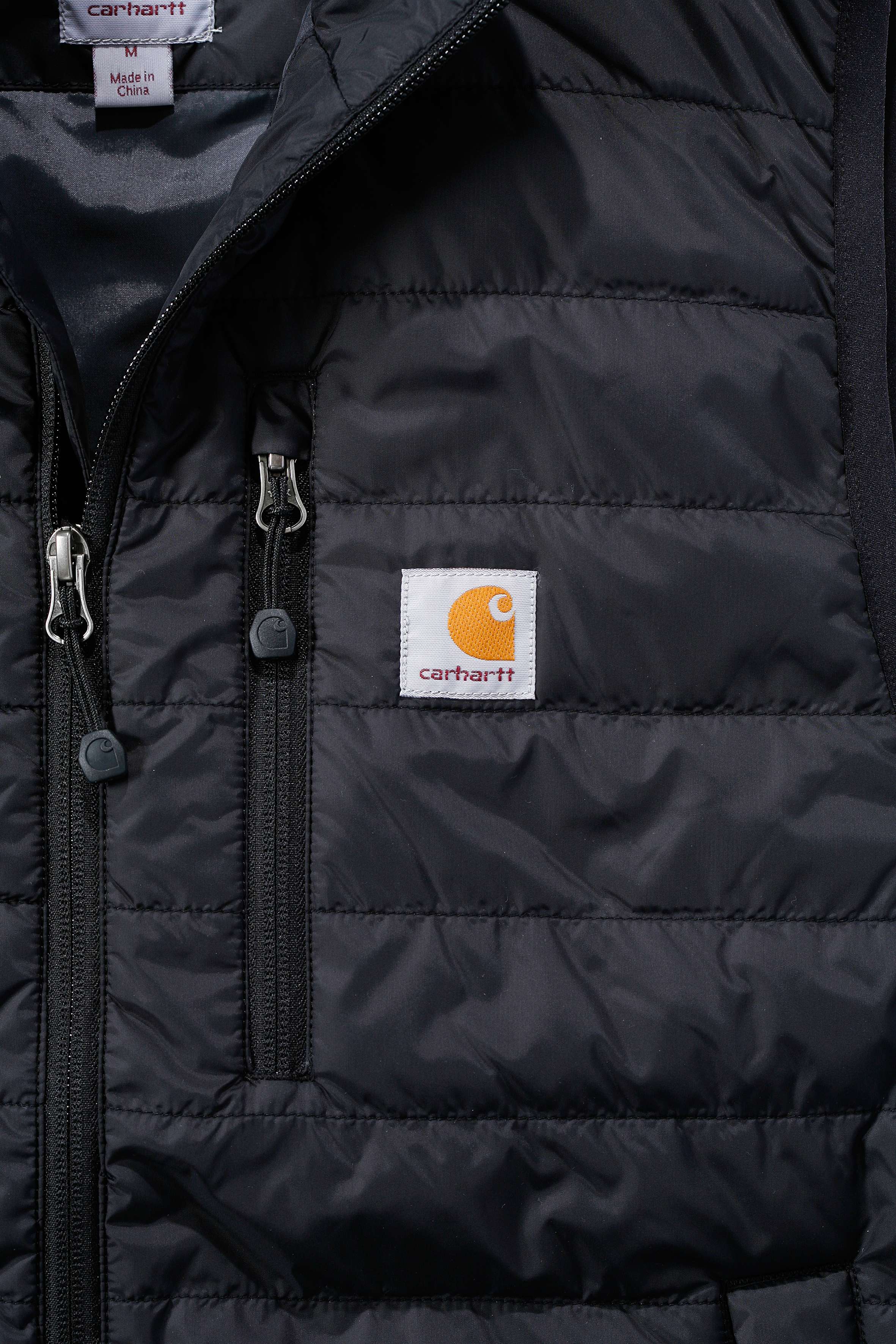 Carhartt 102286 Gilliam Vest nærbillede med logo