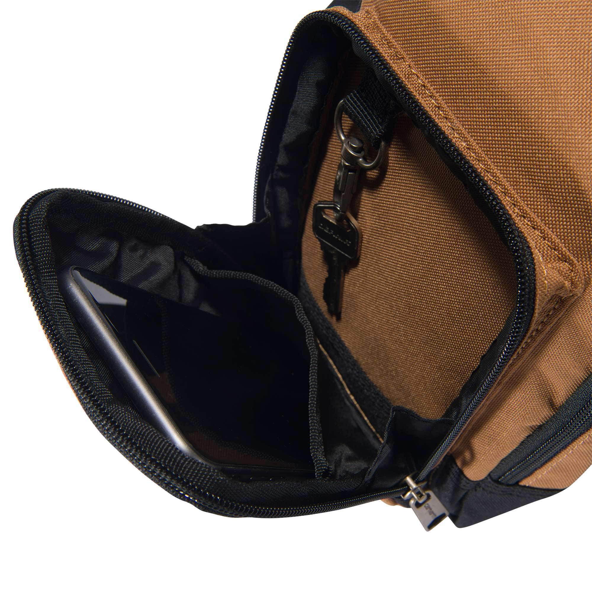 Carhartt B0000511 Crossbody Zip Sweatshirt Bag produktfoto med firmalogo
