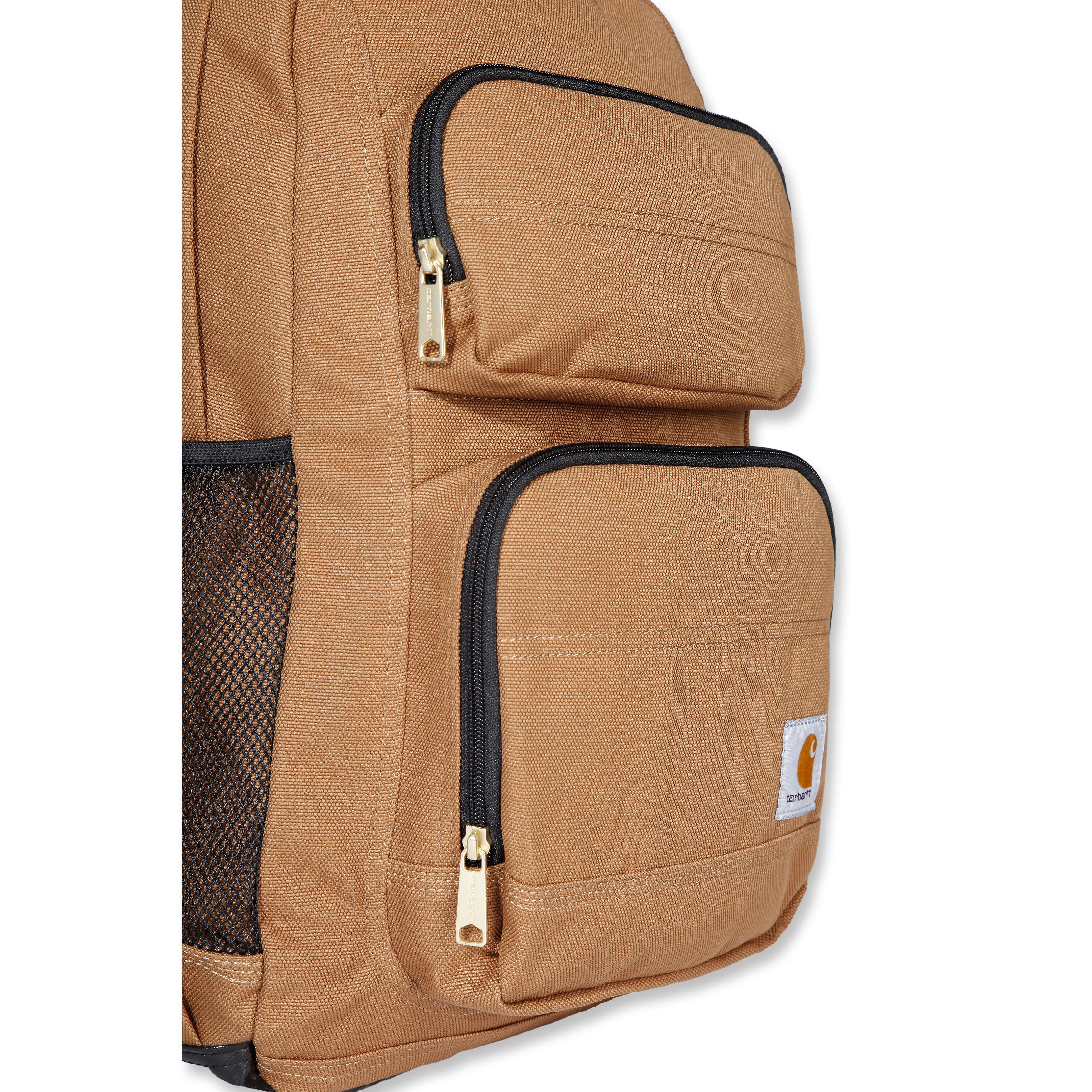 Carhartt B0000532 27L Single-Compartment Backpack detalje med logo
