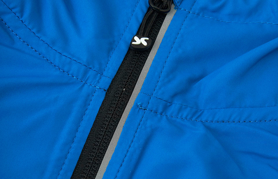 ID G11012 GEYSER running jacket | light | dame detalje til broderi