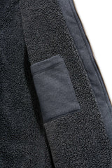 Carhartt 103308 Sherpa Lined Midweight Zip Sweatshirt nærbillede med tryk