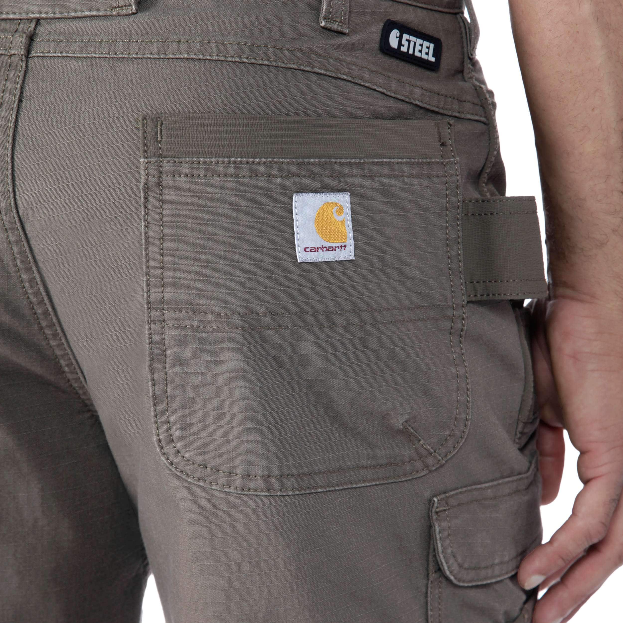 Carhartt 105072 Relaxed Straight Steel Rugged Flex™ Ripstop Double-Front Cargo Buks nærbillede med tryk