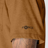 Carhartt 106652 Force™ Relaxed T-Shirt nærbillede med logo