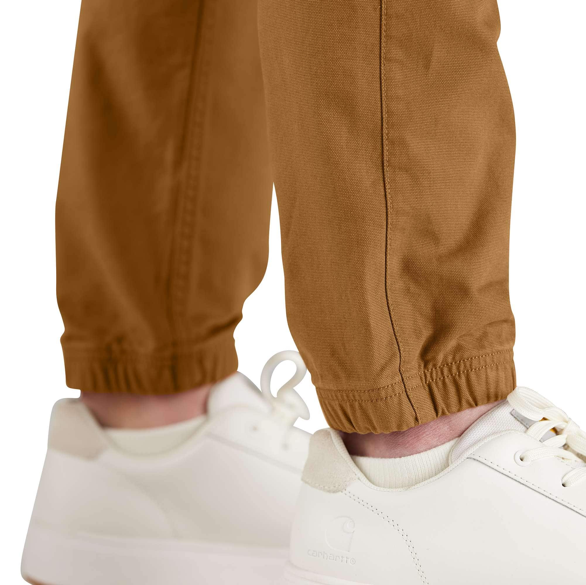 Carhartt 106889 Relaxed Fit Canvas Jogger Buks detalje med firmalogo