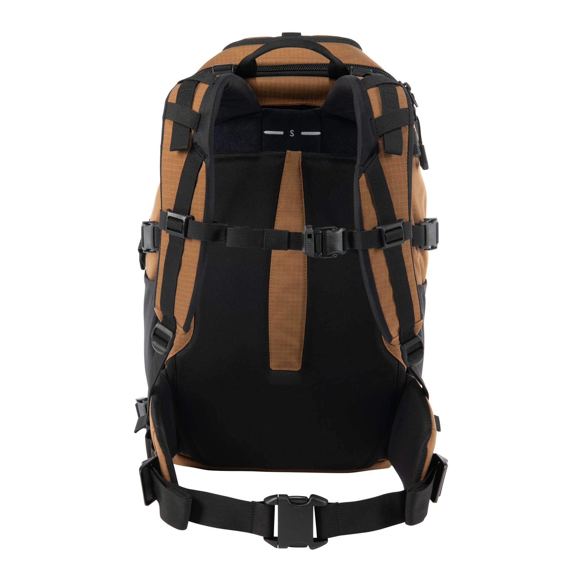 Carhartt B0000440 45L Nylon Hiking Rygsæk materiale med logo