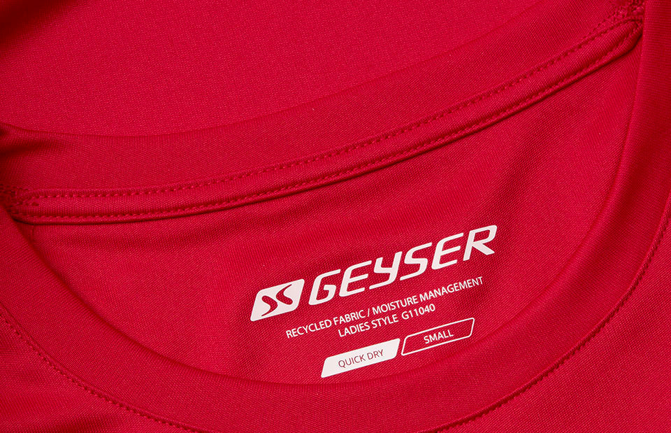 ID G11040 GEYSER T-shirt | essential | dame nærbillede til broderi