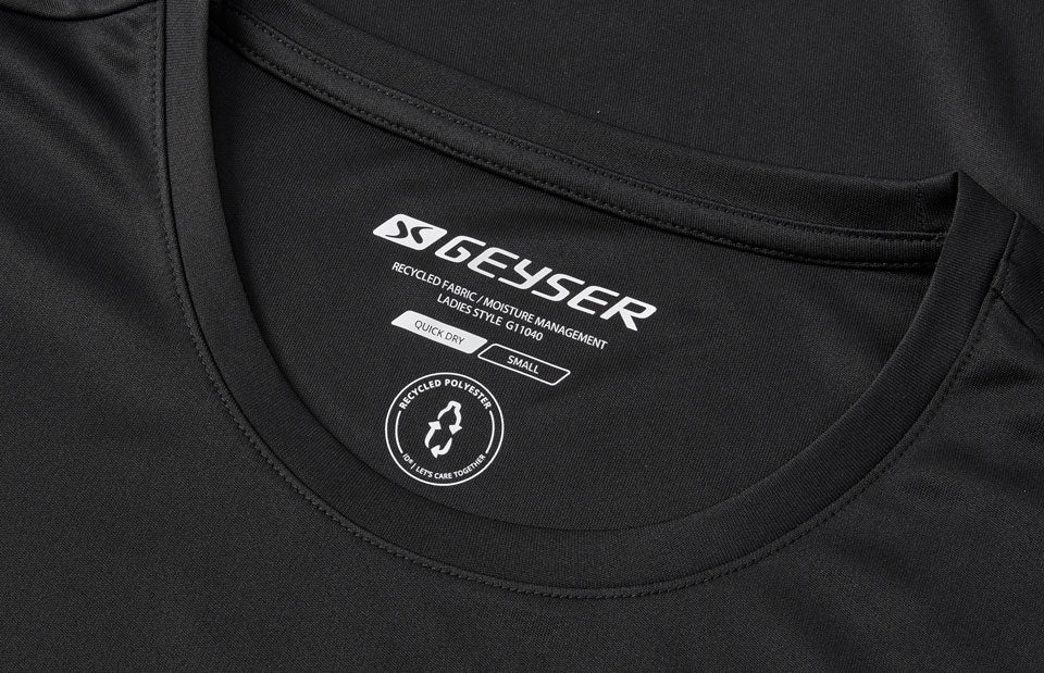 ID G11040 GEYSER T-shirt | essential | dame nærbillede til broderi